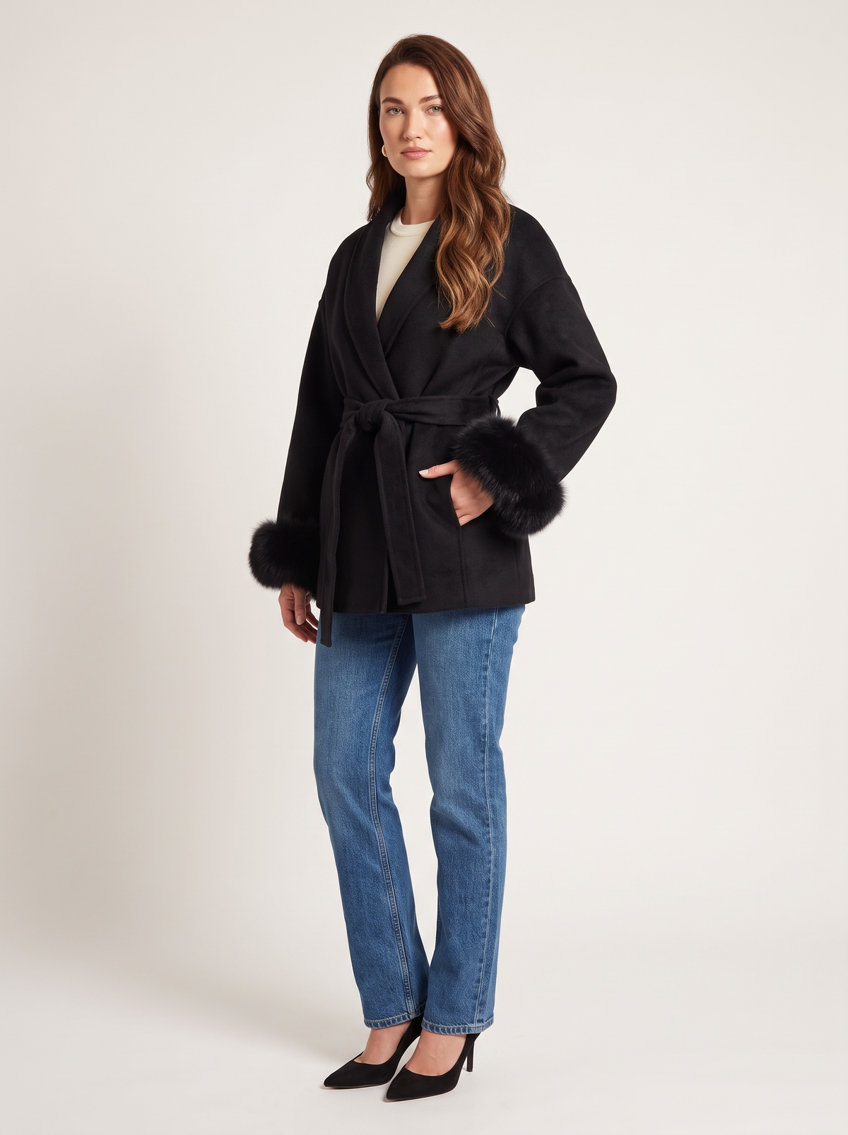 Elyana - Nemali Coat black profil