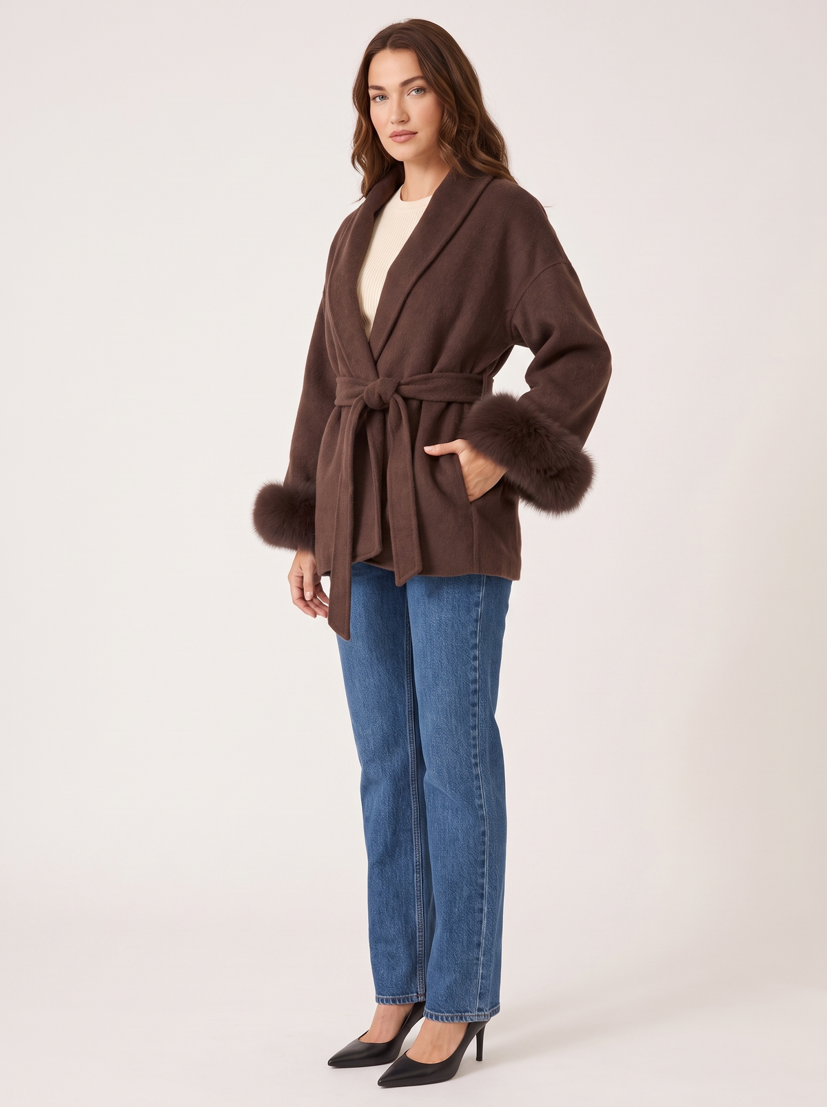 Elyana - Nemali Coat brown profil