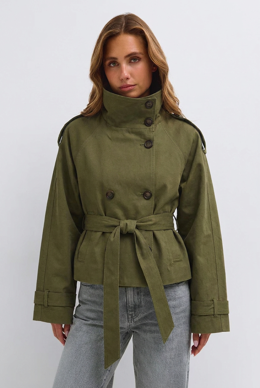 Elyana - Victoria Trench